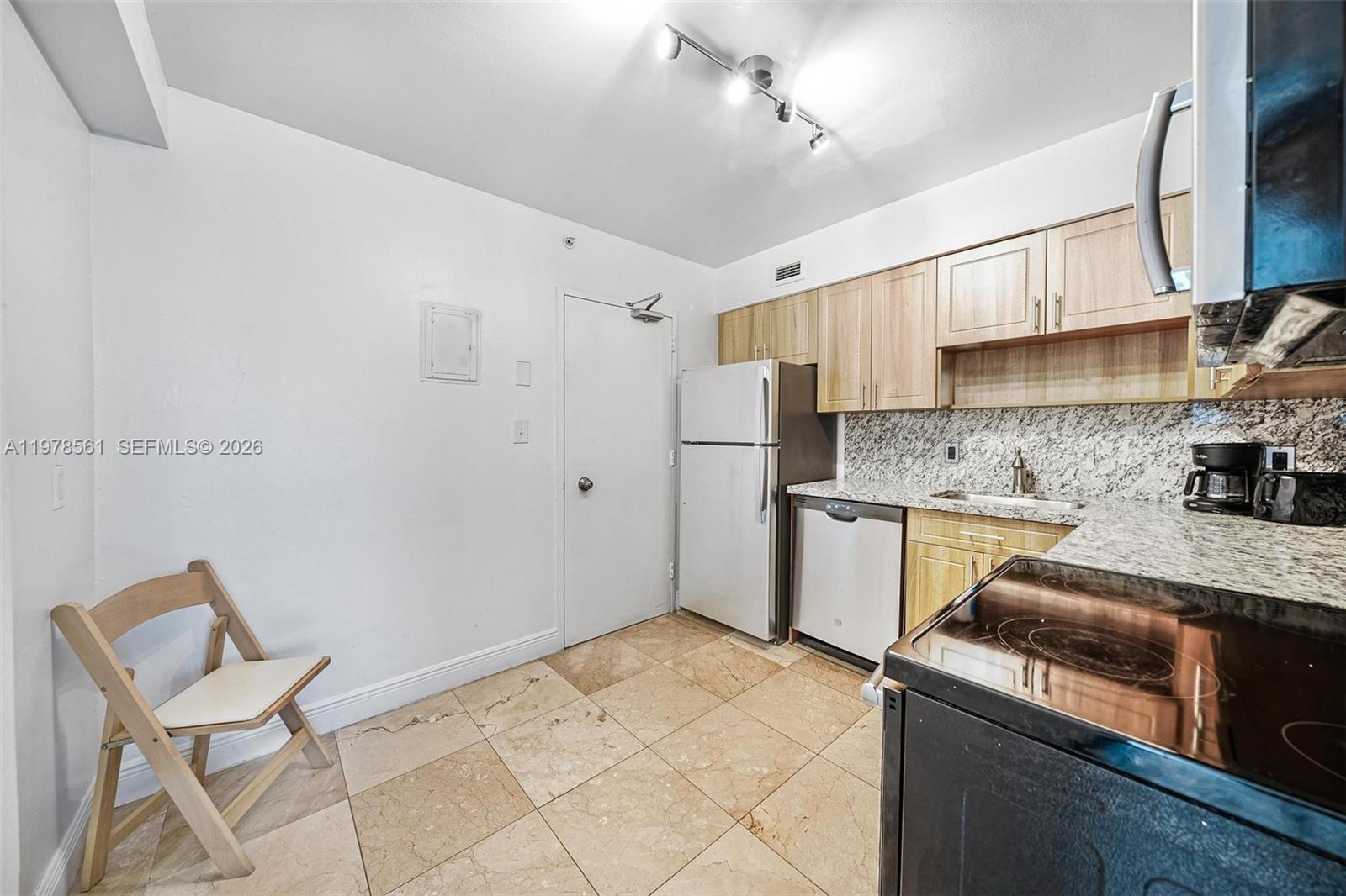 5101 Collins Ave #11K Miami Beach, FL 33140