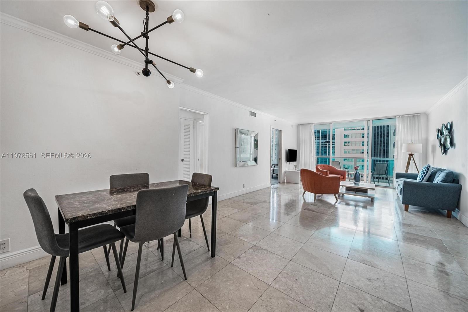 5101 Collins Ave #11K Miami Beach, FL 33140