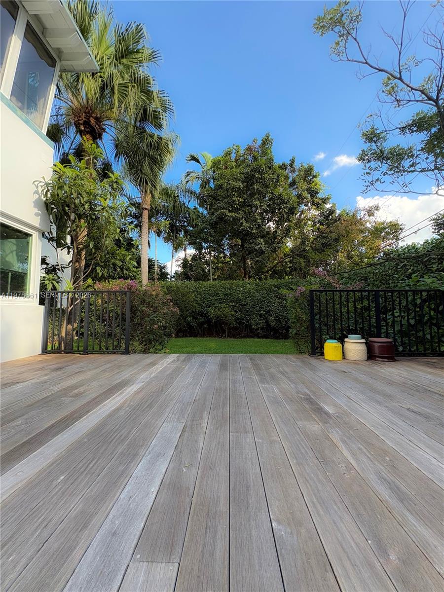 710 NE 72nd Ter Miami, FL 33138