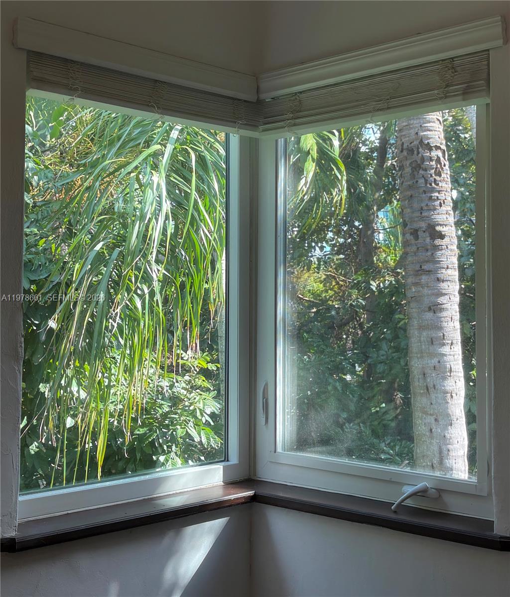 710 NE 72nd Ter Miami, FL 33138