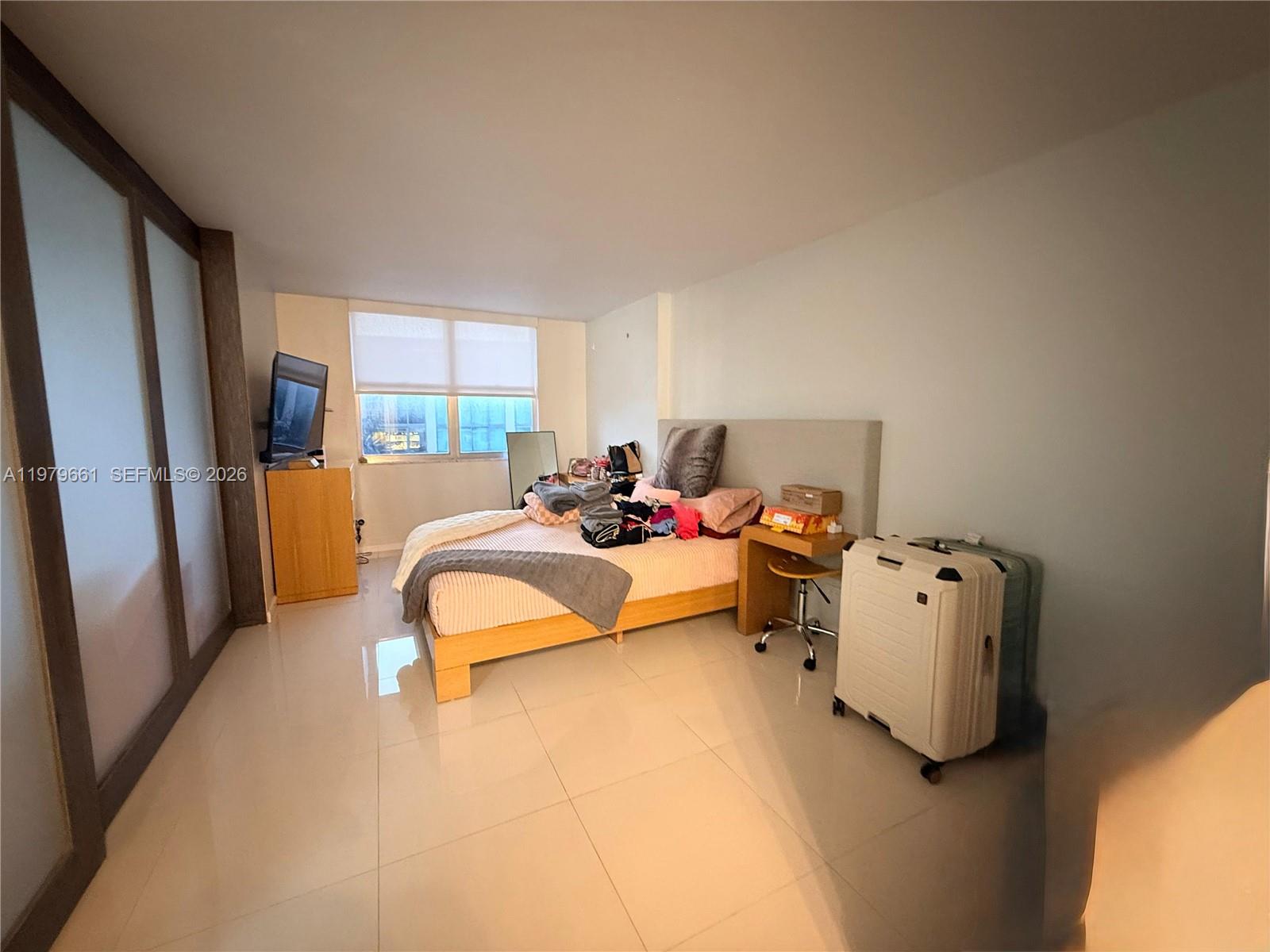 6039 Collins Ave #635 Miami Beach, FL 33140