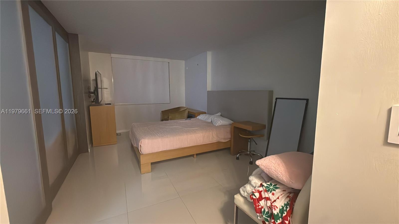 6039 Collins Ave #635 Miami Beach, FL 33140