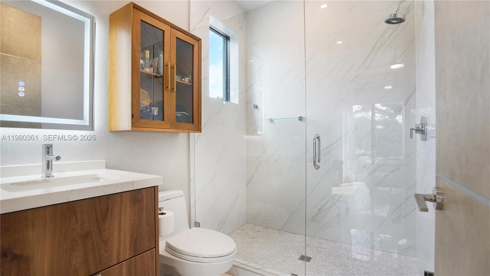 3075 Mary St Miami, FL 33133