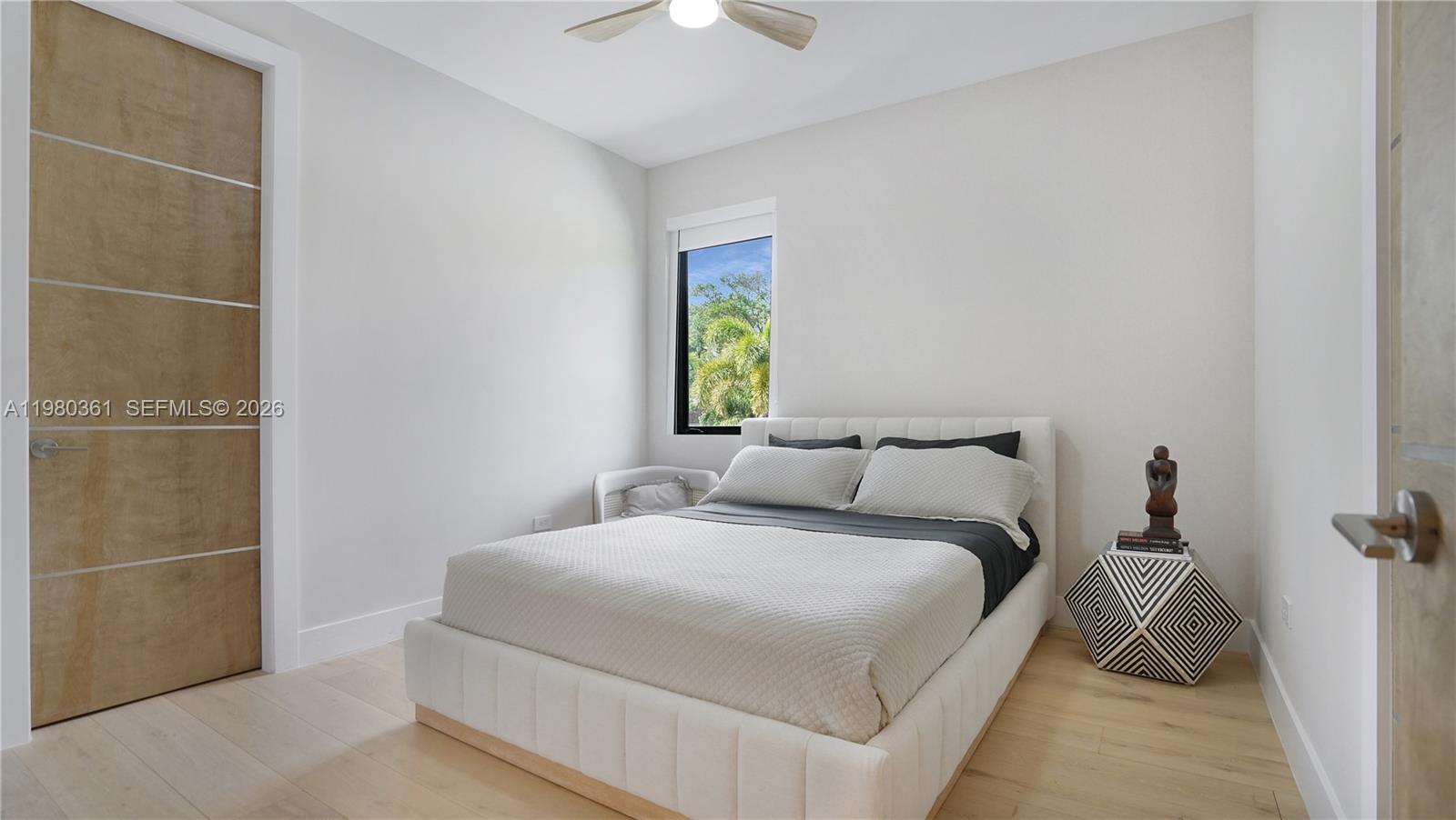 3075 Mary St Miami, FL 33133