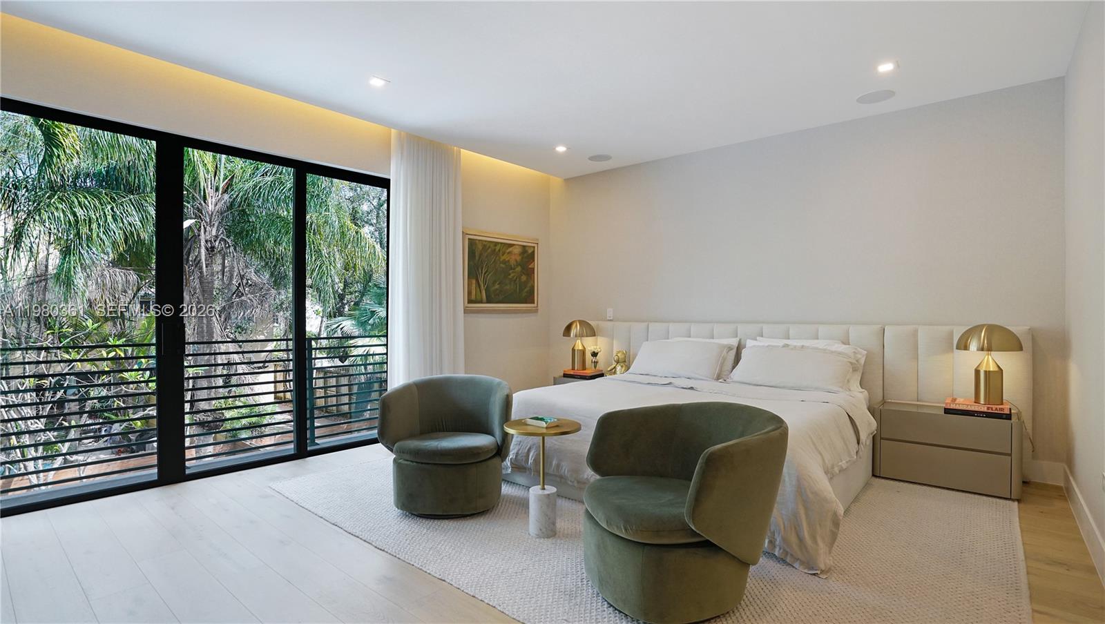 3075 Mary St Miami, FL 33133