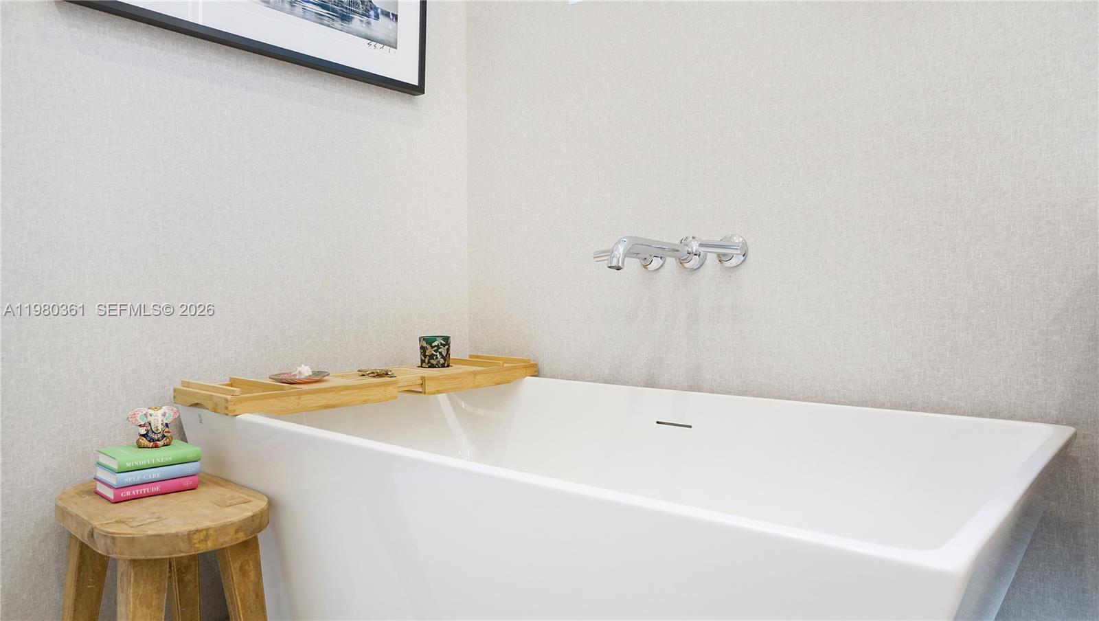 3075 Mary St Miami, FL 33133