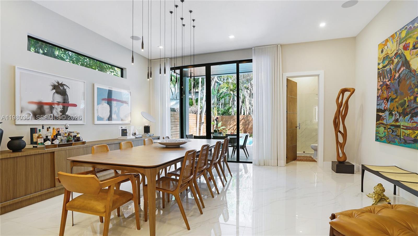 3075 Mary St Miami, FL 33133