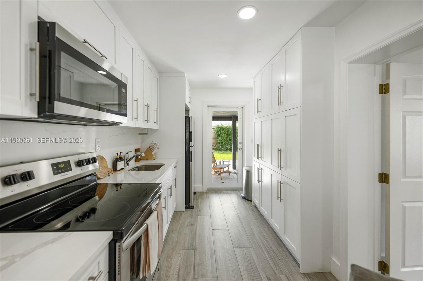 1448 NE 25th Ct Pompano Beach, FL 33064