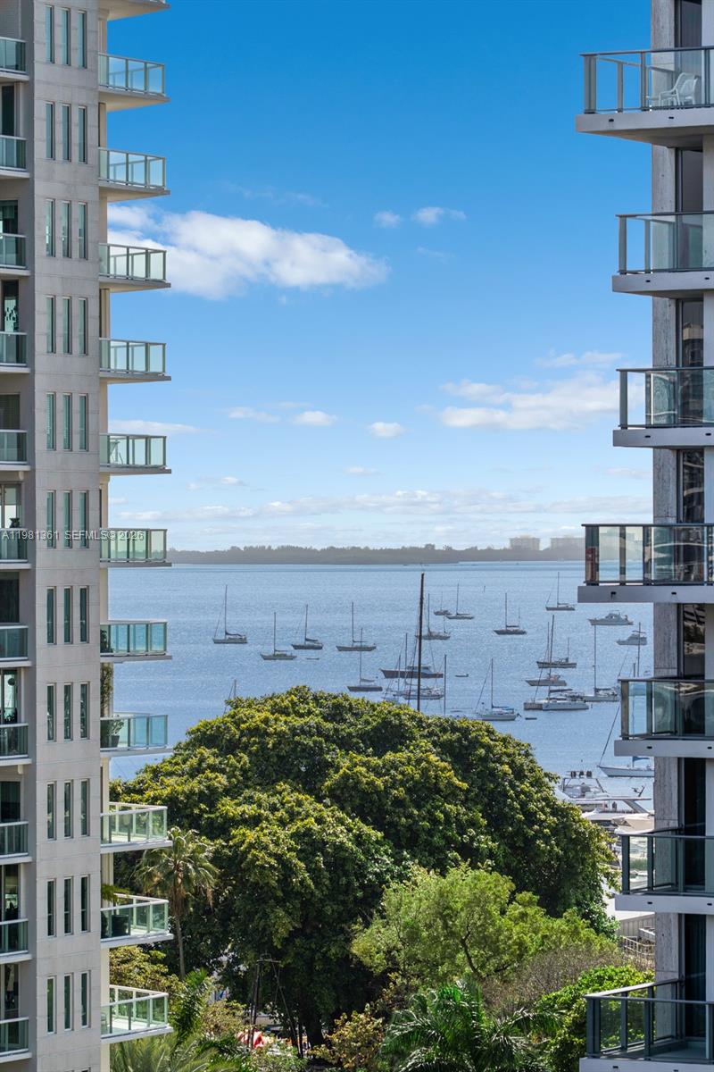 2678 Tigertail Ave #802 Coconut Grove, FL 33133