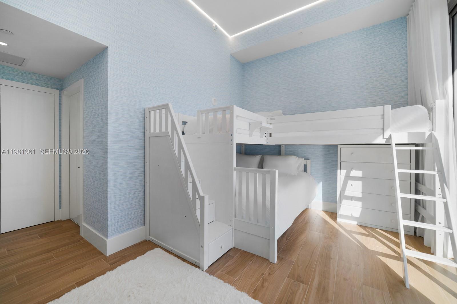 2678 Tigertail Ave #802 Coconut Grove, FL 33133