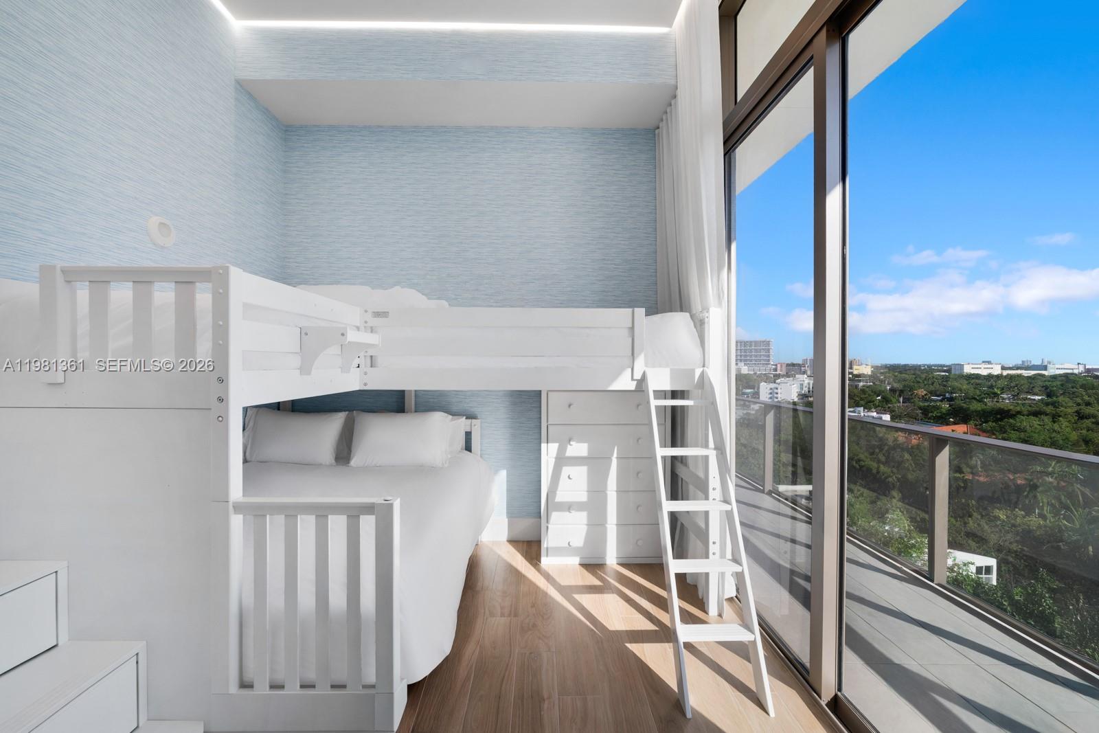 2678 Tigertail Ave #802 Coconut Grove, FL 33133