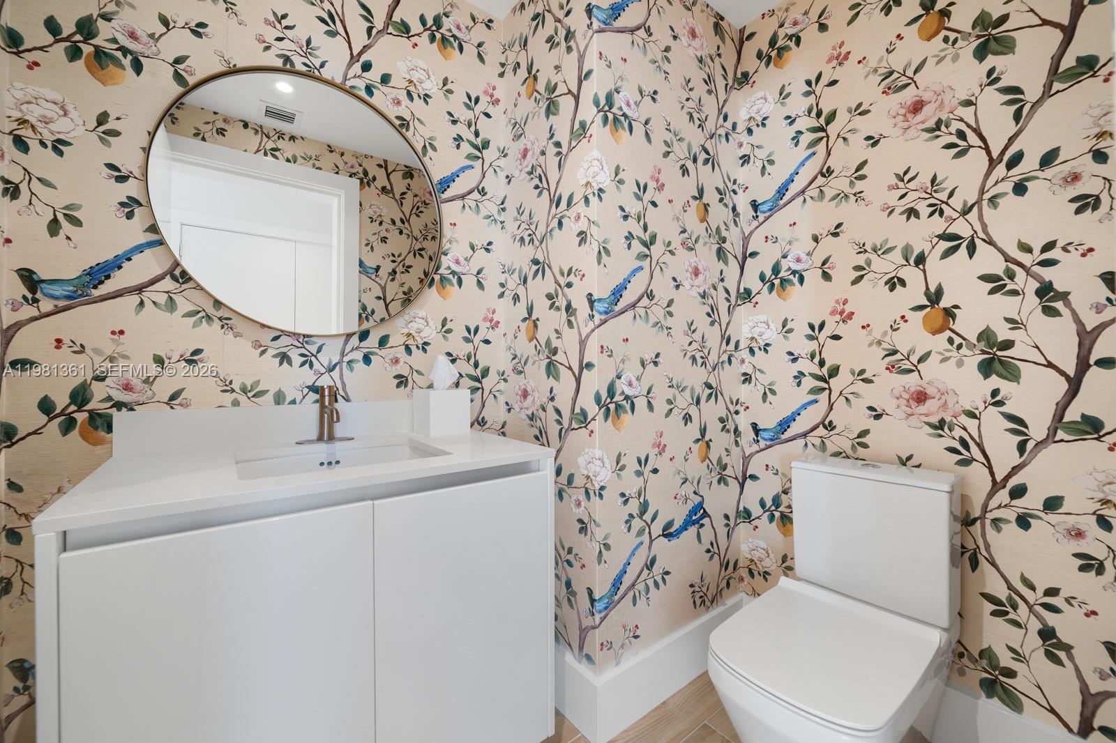 2678 Tigertail Ave #802 Coconut Grove, FL 33133