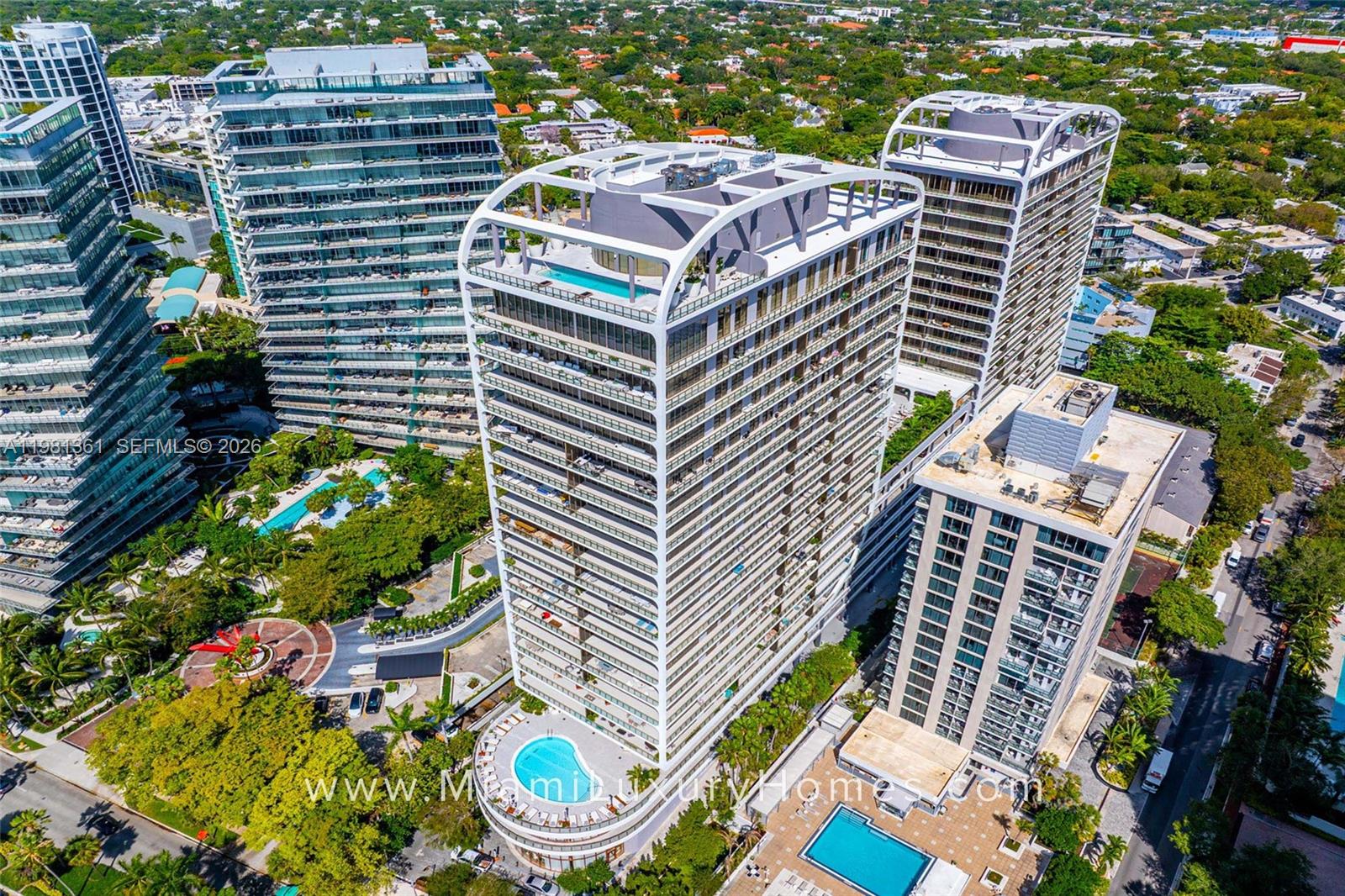 2678 Tigertail Ave #802 Coconut Grove, FL 33133