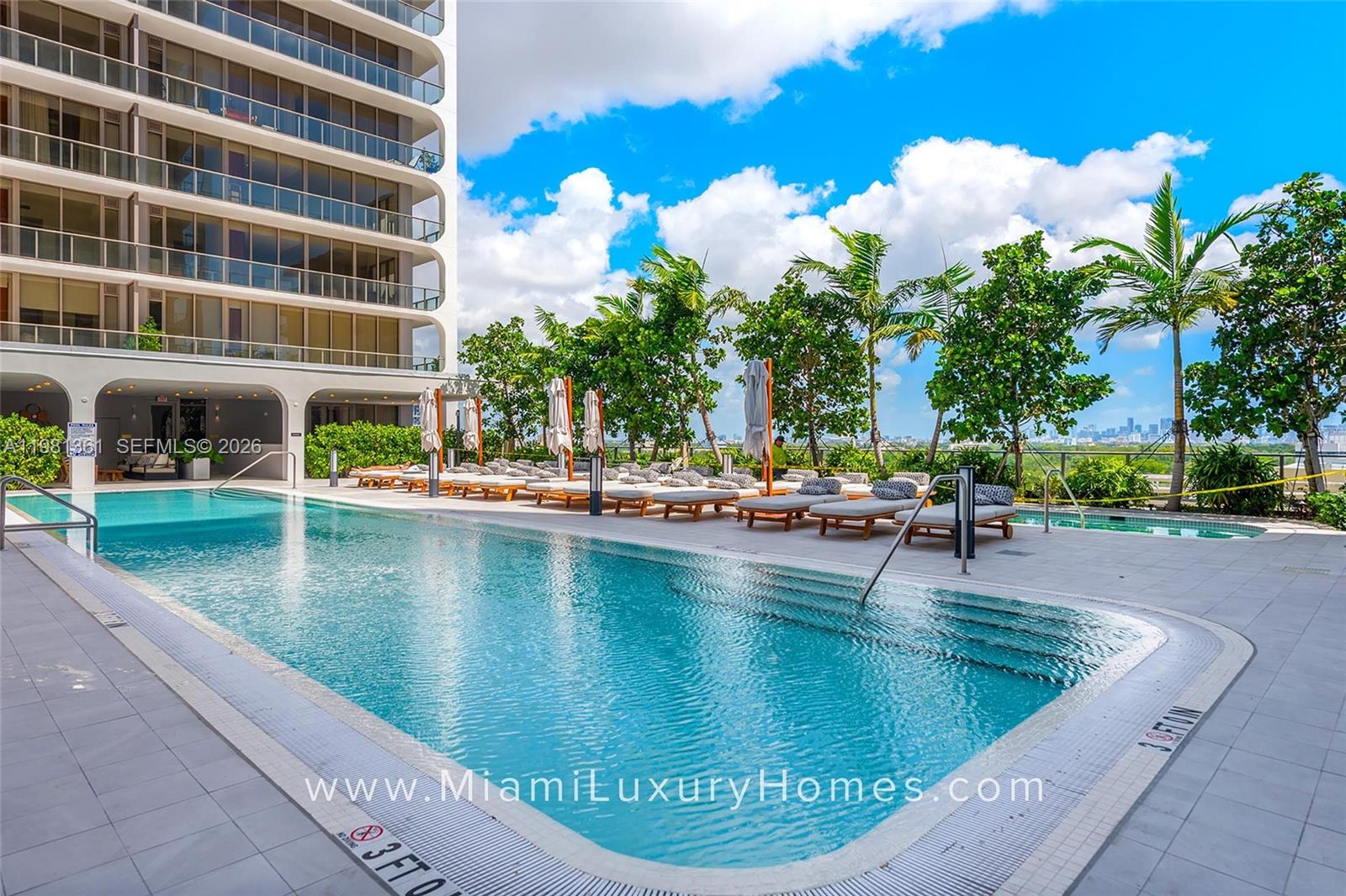 2678 Tigertail Ave #802 Coconut Grove, FL 33133