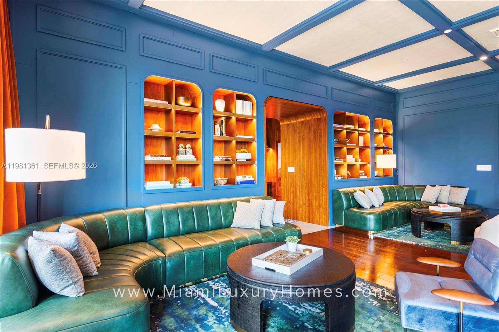 2678 Tigertail Ave #802 Coconut Grove, FL 33133