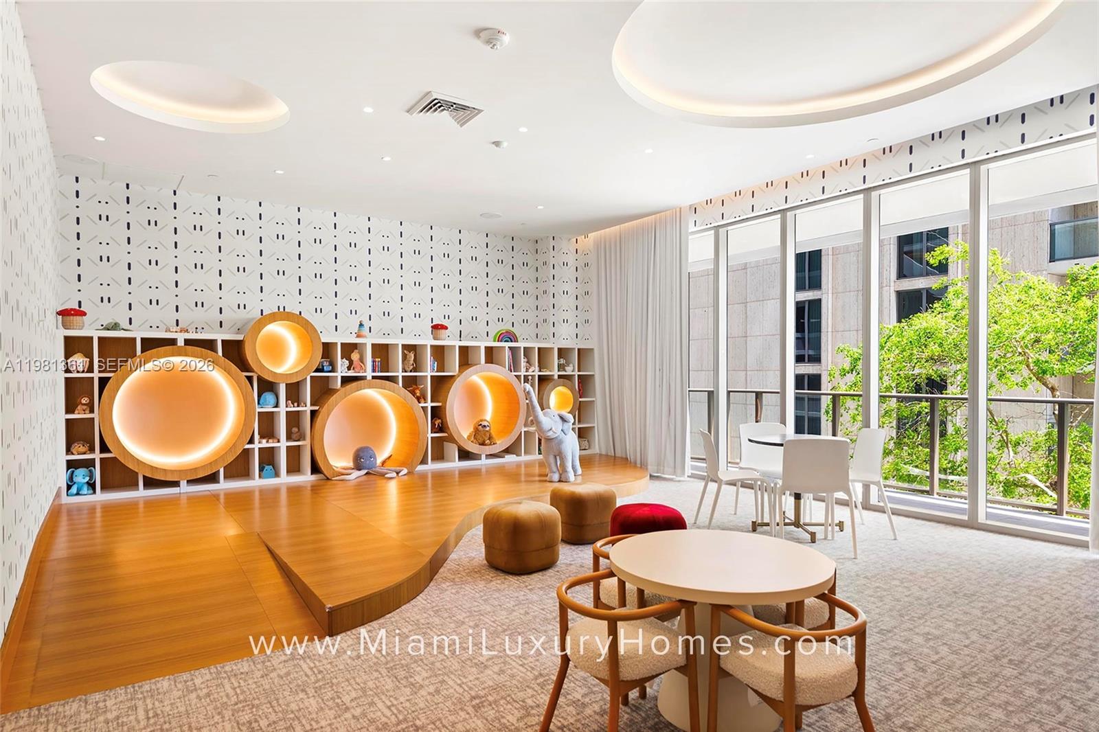 2678 Tigertail Ave #802 Coconut Grove, FL 33133