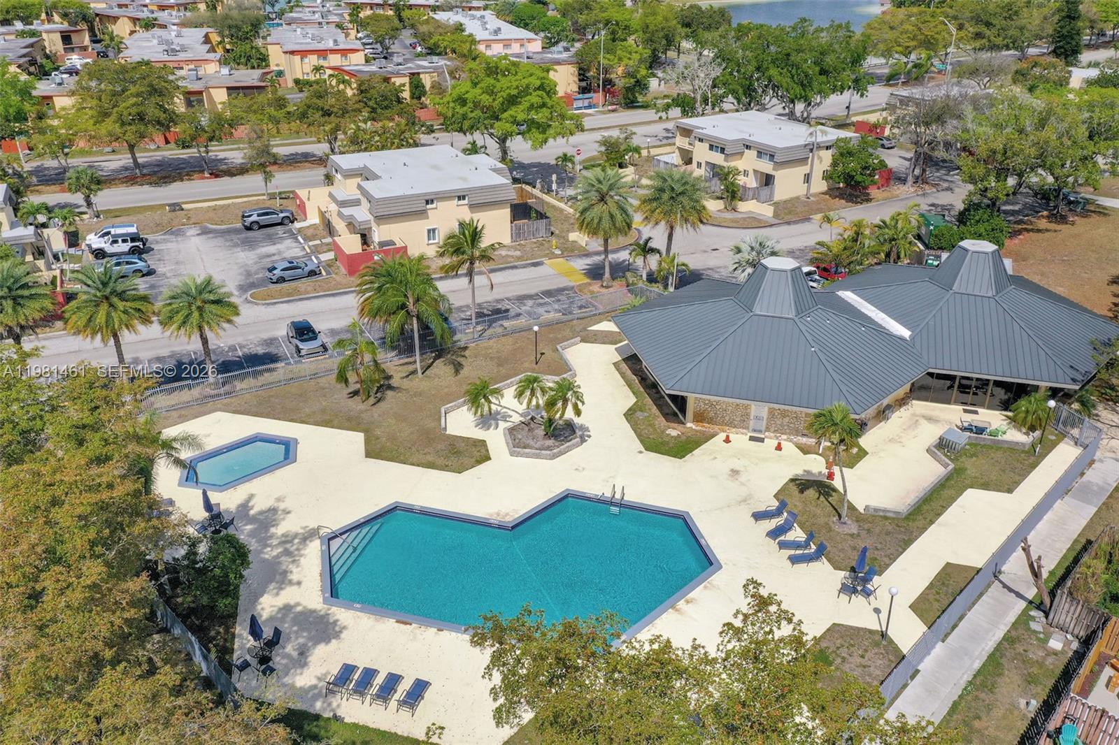 8769 SW 137th Ave Miami, FL 33183