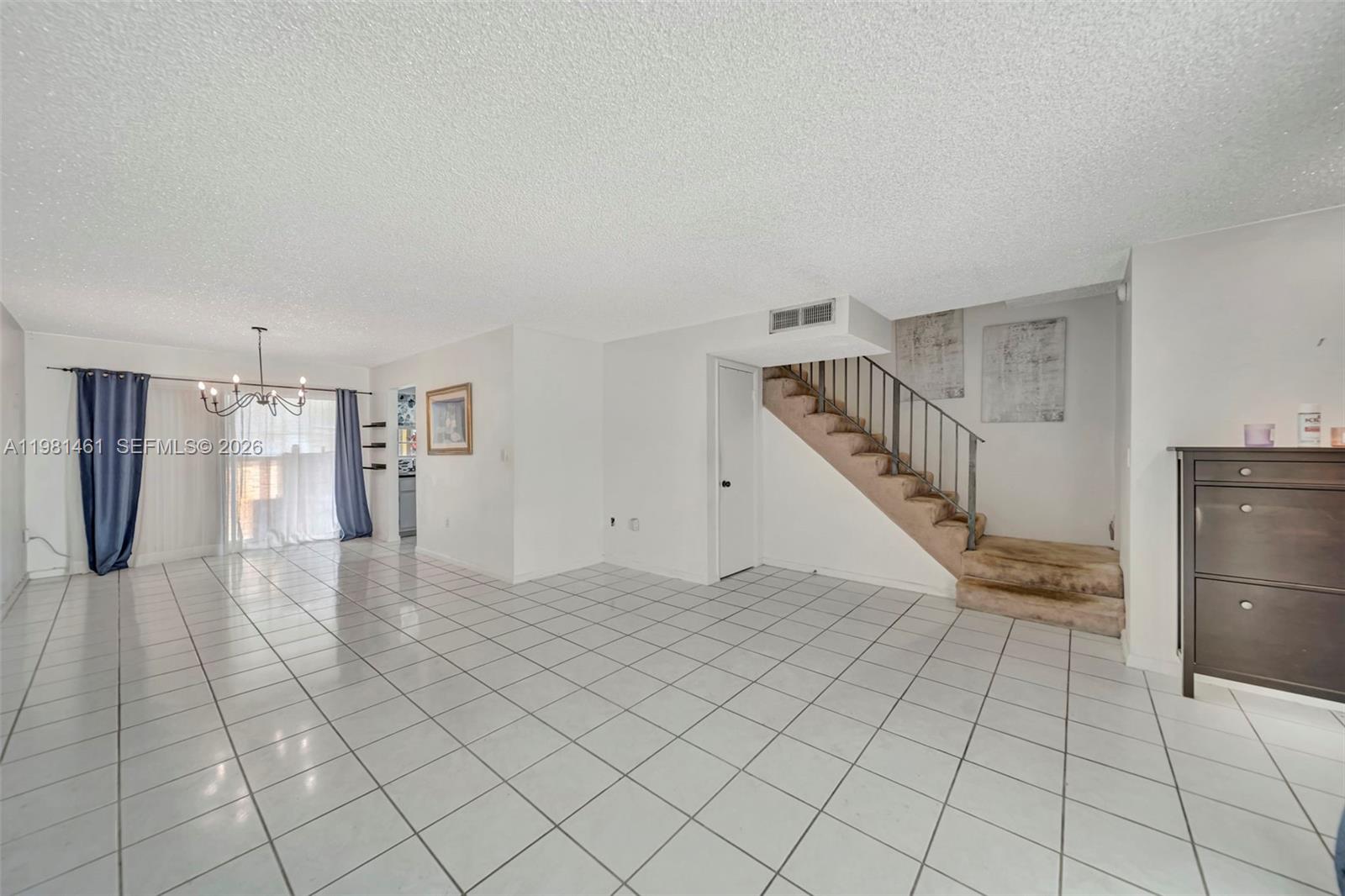 8769 SW 137th Ave Miami, FL 33183