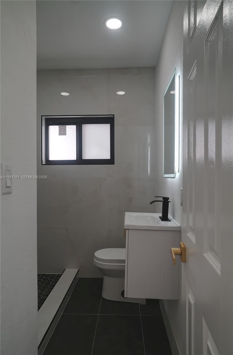 315 NW 127th St North Miami, FL 33168