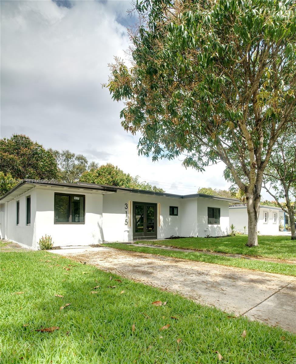 315 NW 127th St North Miami, FL 33168