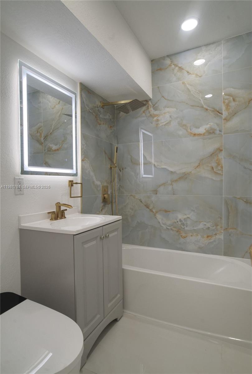 315 NW 127th St North Miami, FL 33168