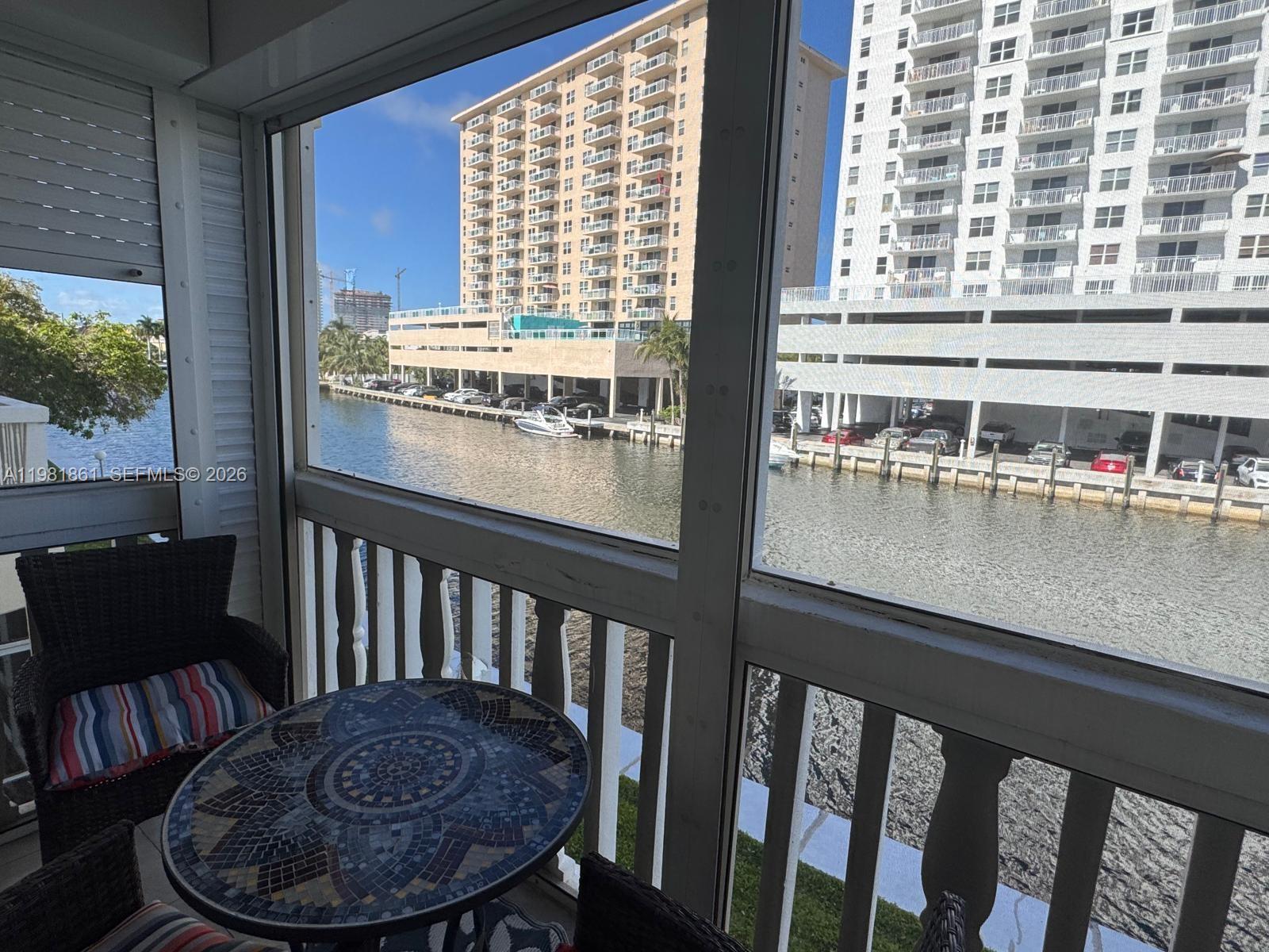 450 Paradise Isle Blvd #209