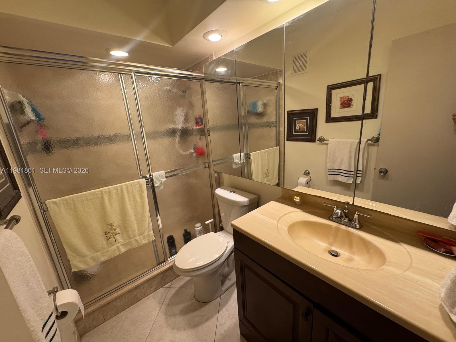 450 Paradise Isle Blvd #209 Hallandale Beach, FL 33009