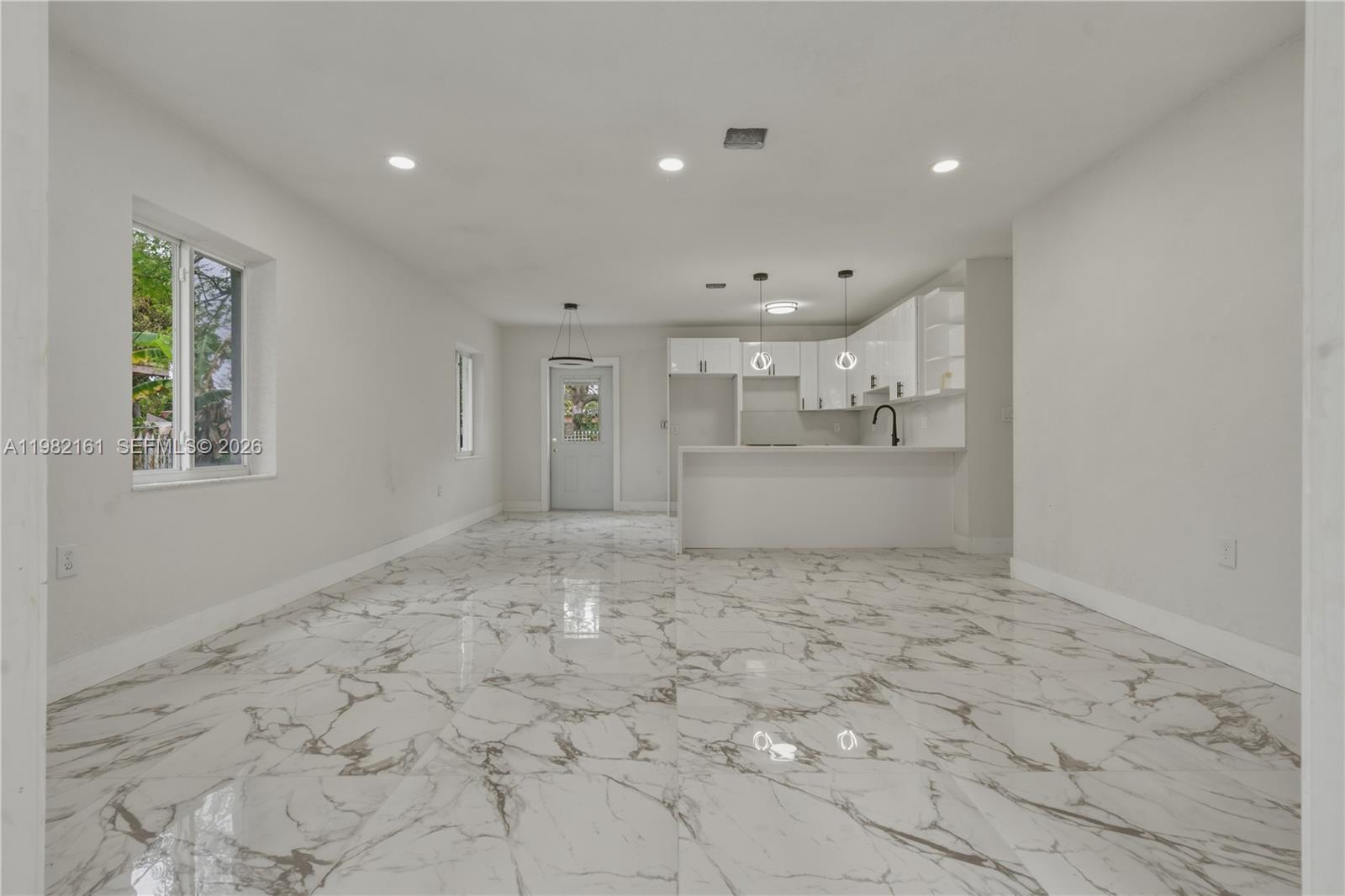 513 NW 99th St Miami, FL 33150