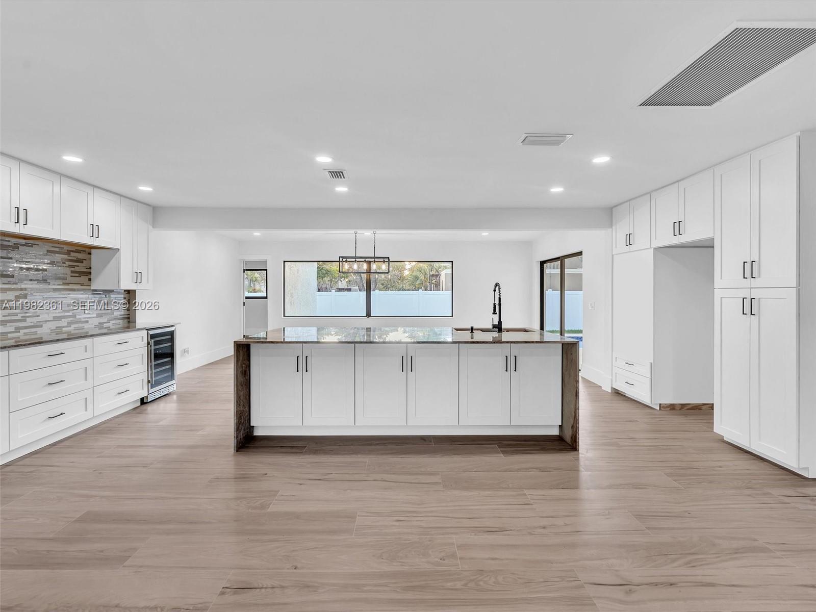 1501 NW 109th Ter Pembroke Pines, FL 33026