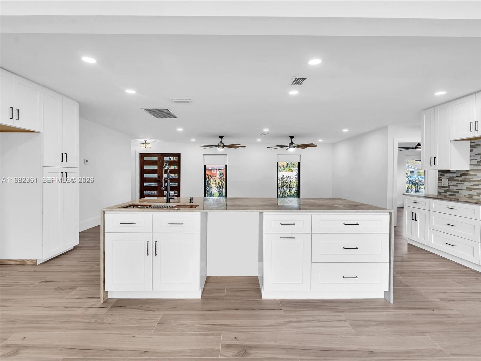 1501 NW 109th Ter Pembroke Pines, FL 33026