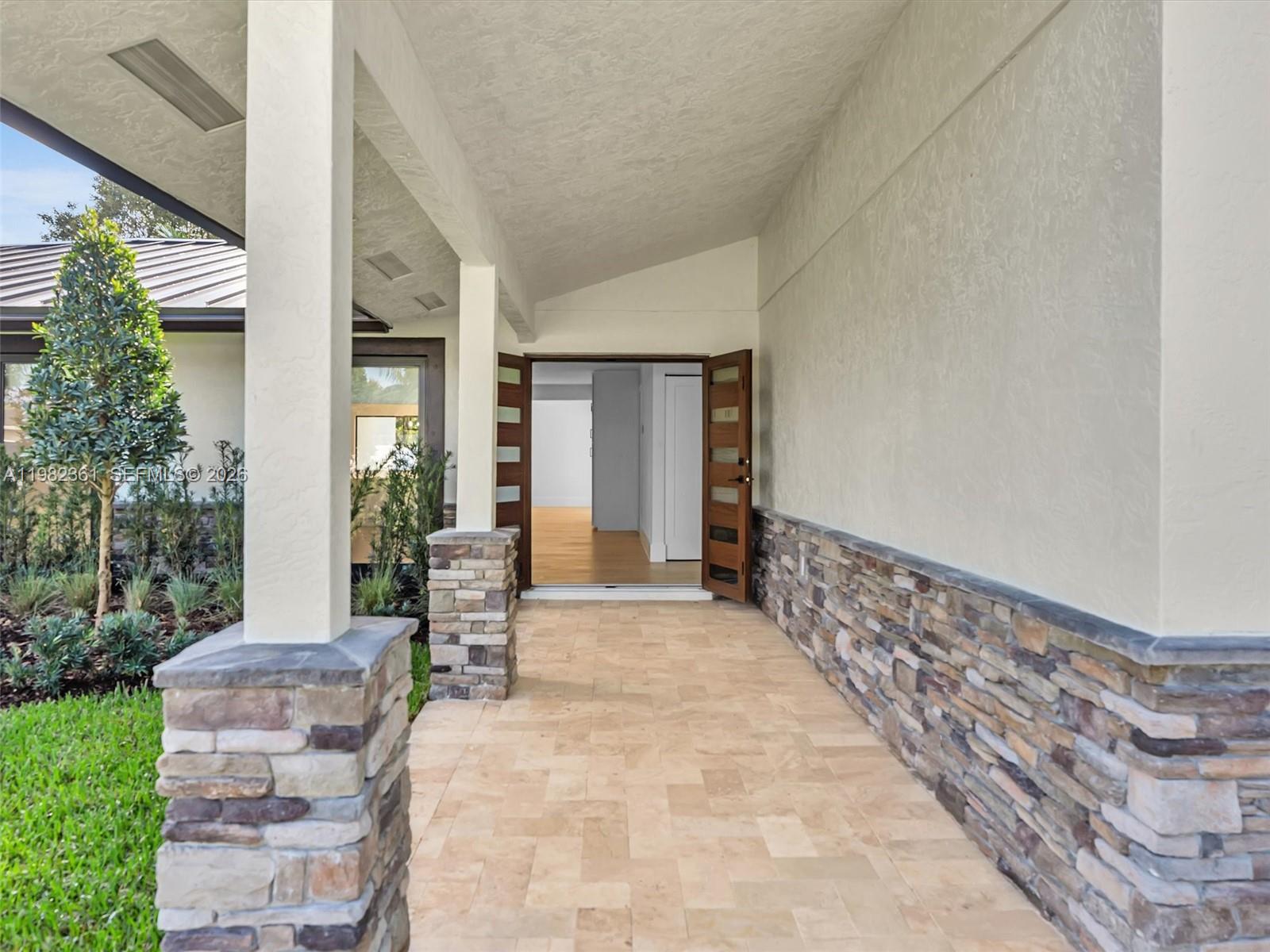 1501 NW 109th Ter Pembroke Pines, FL 33026