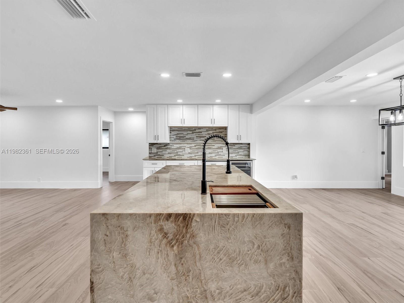 1501 NW 109th Ter Pembroke Pines, FL 33026