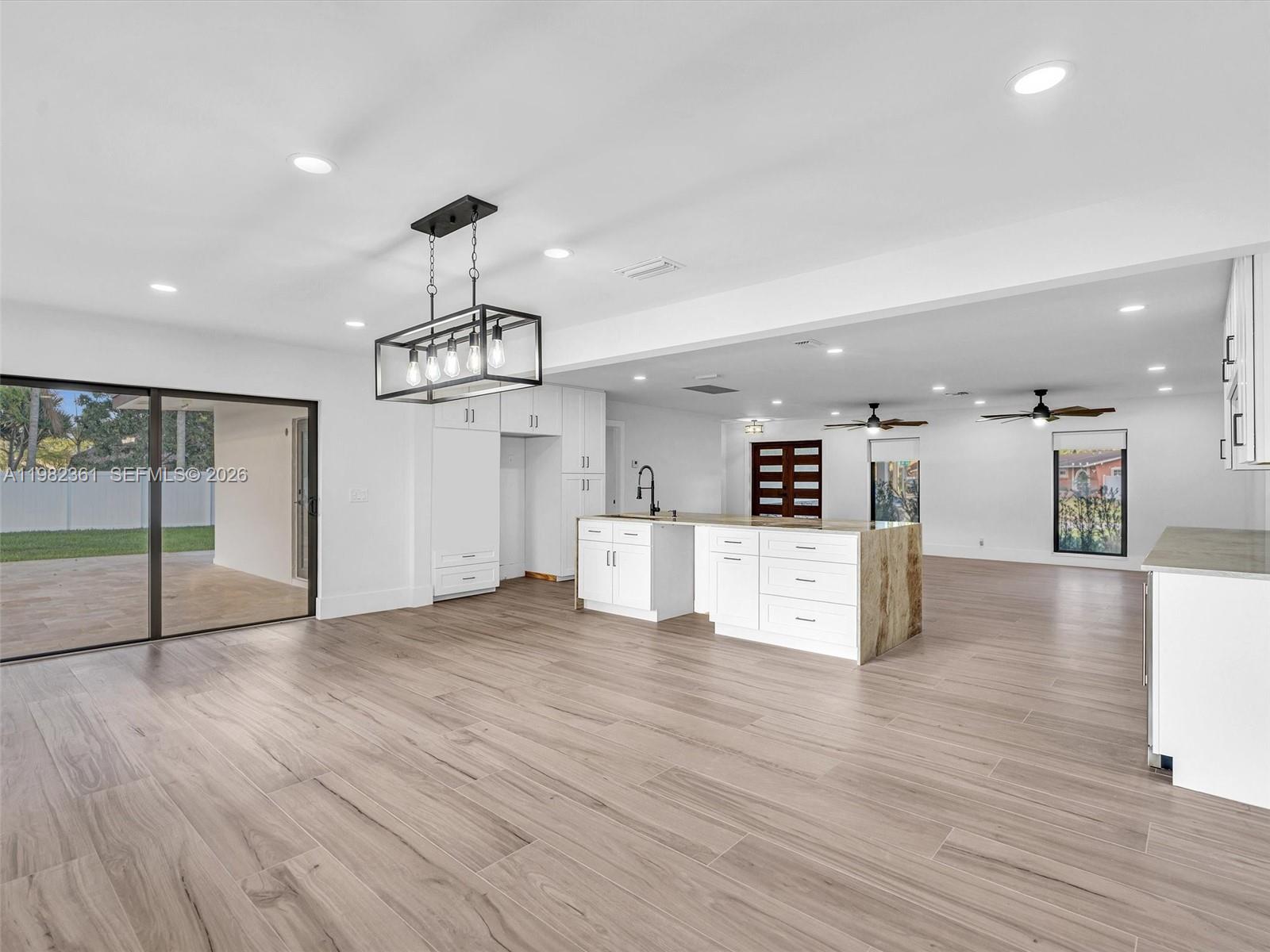 1501 NW 109th Ter Pembroke Pines, FL 33026