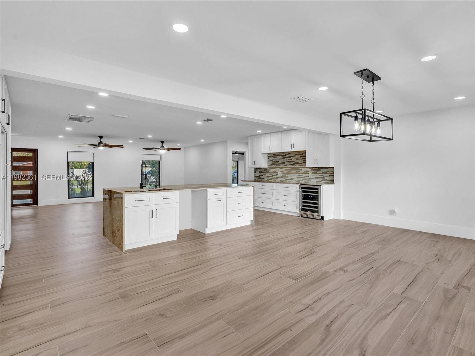 1501 NW 109th Ter Pembroke Pines, FL 33026