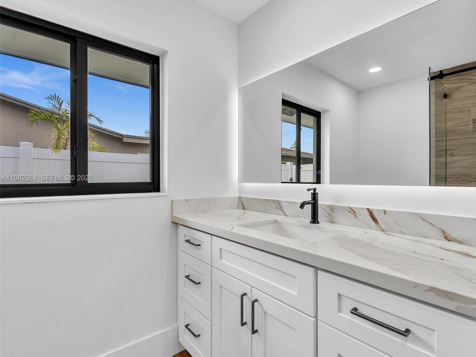 1501 NW 109th Ter Pembroke Pines, FL 33026