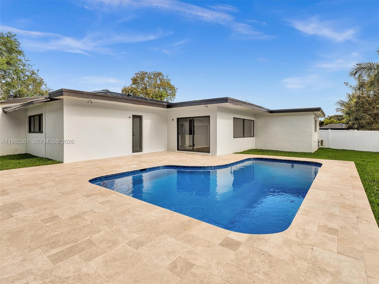 1501 NW 109th Ter Pembroke Pines, FL 33026