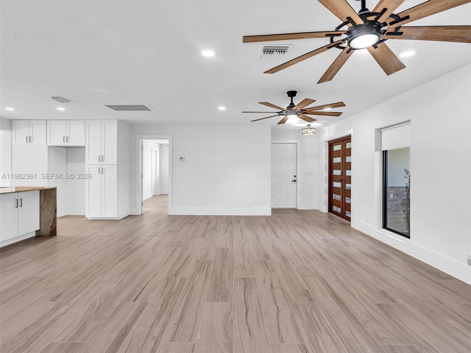 1501 NW 109th Ter Pembroke Pines, FL 33026