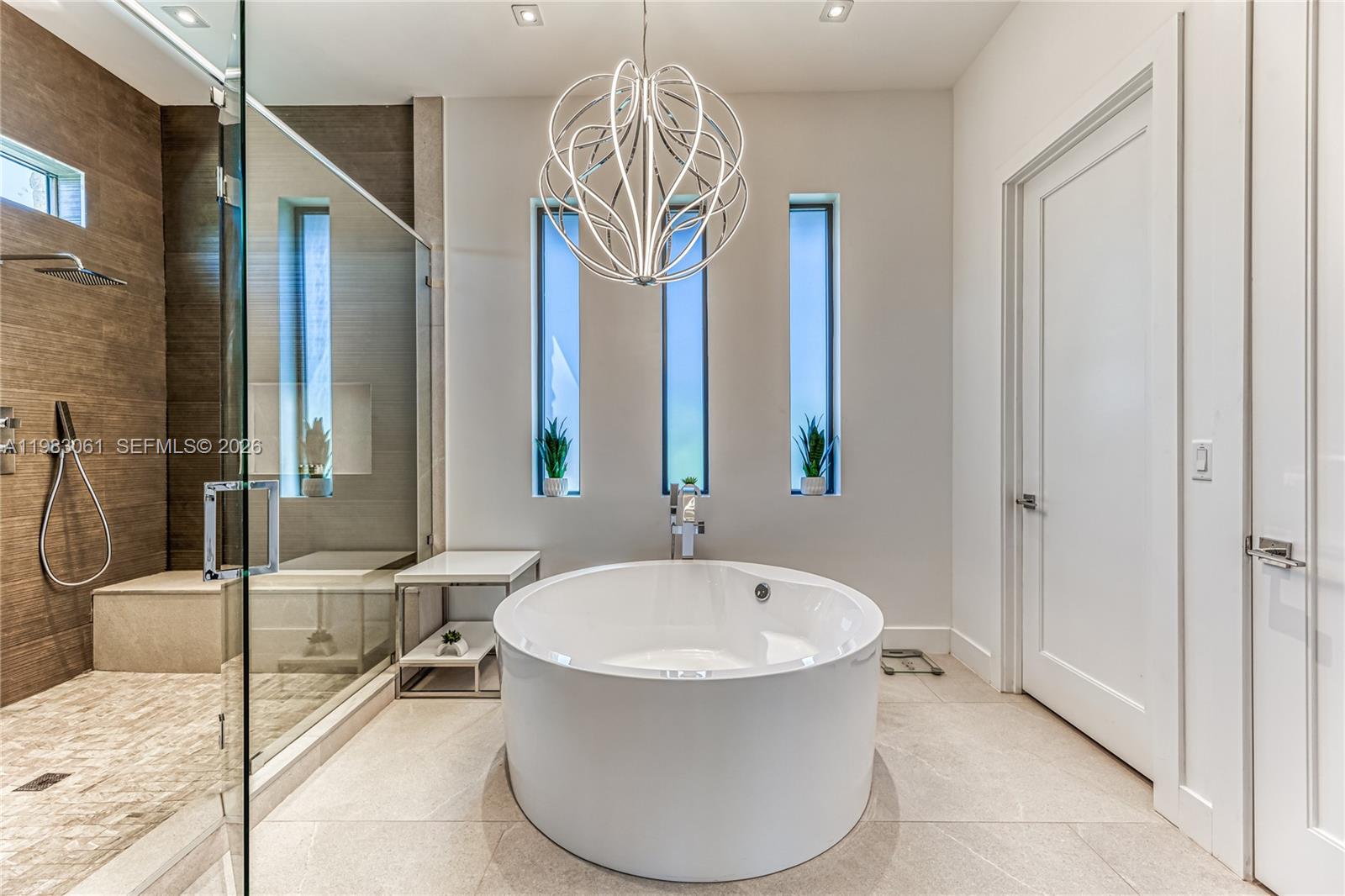 2817 NE 35th St Fort Lauderdale, FL 33306