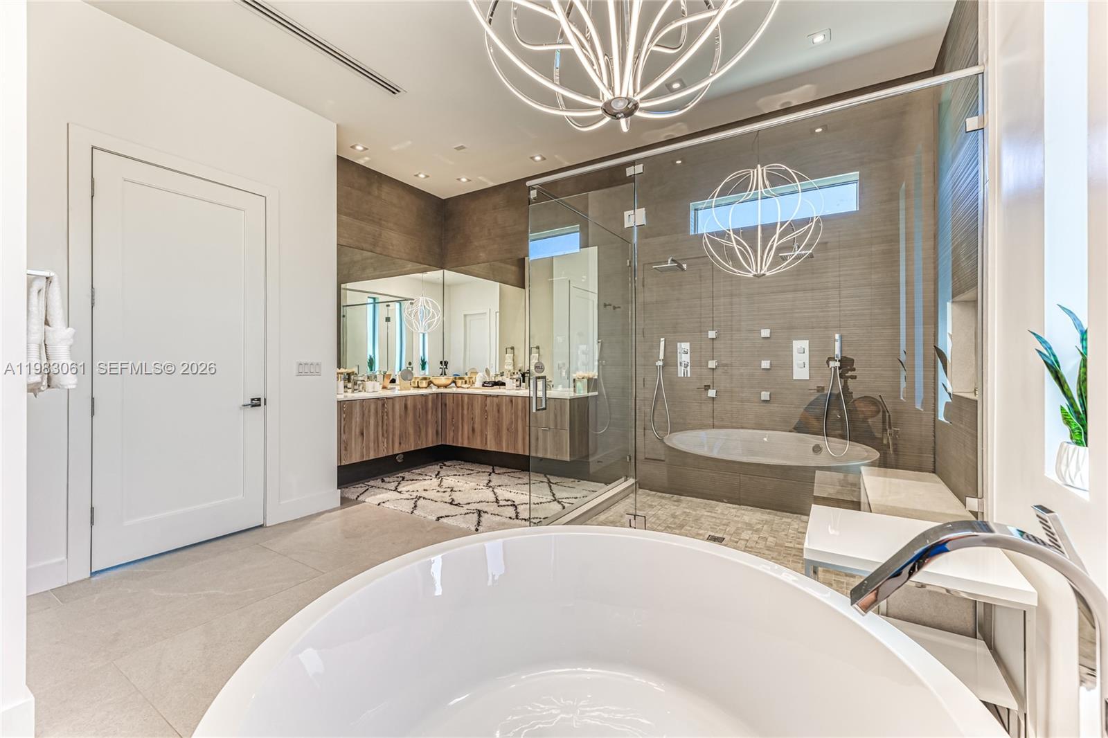 2817 NE 35th St Fort Lauderdale, FL 33306