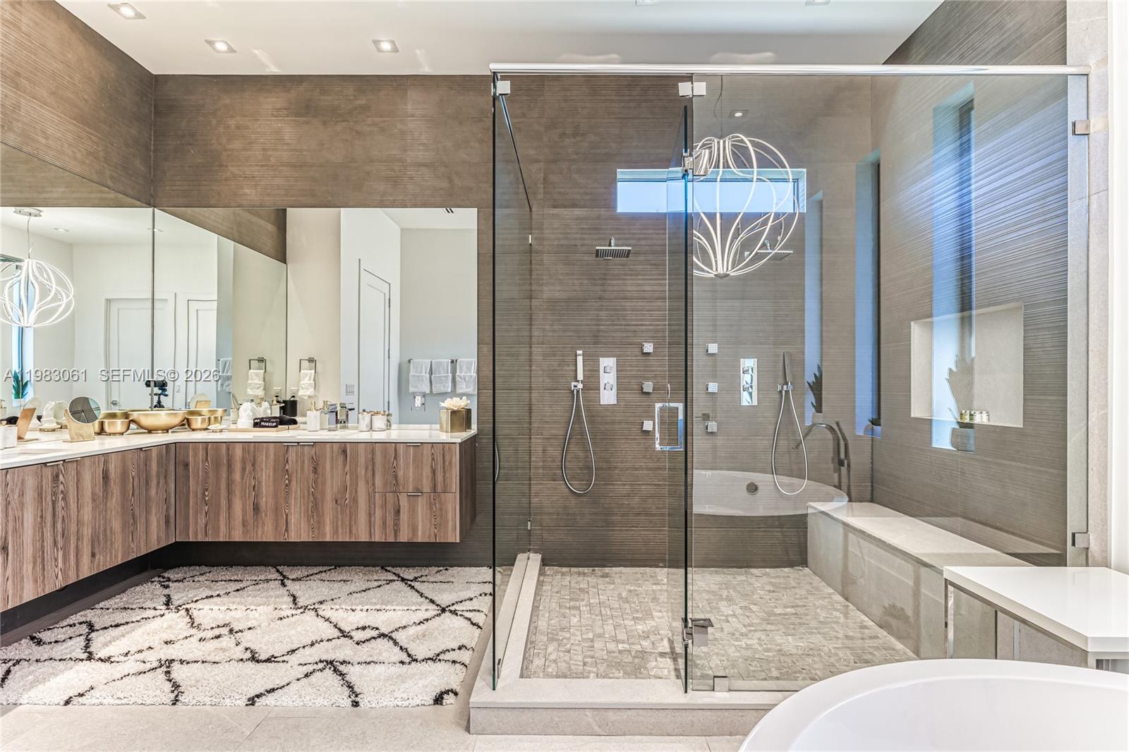 2817 NE 35th St Fort Lauderdale, FL 33306