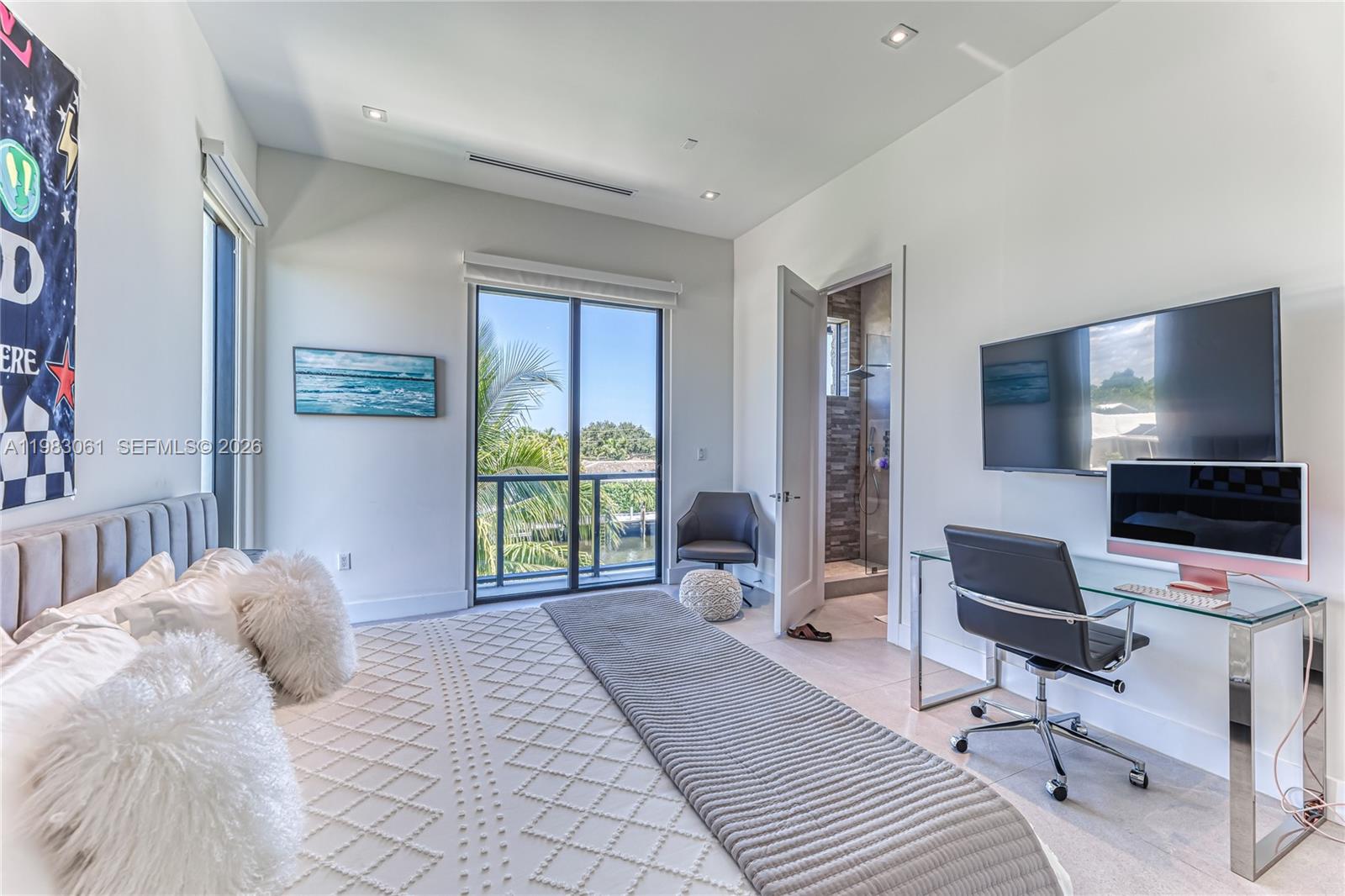 2817 NE 35th St Fort Lauderdale, FL 33306