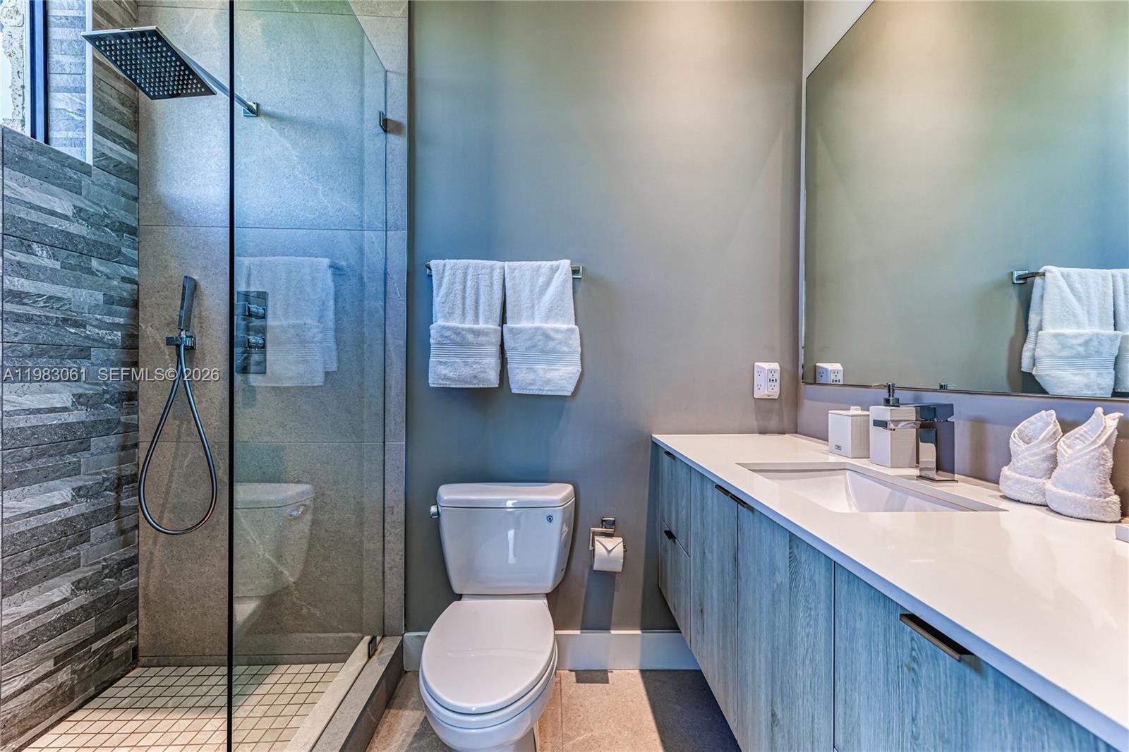 2817 NE 35th St Fort Lauderdale, FL 33306