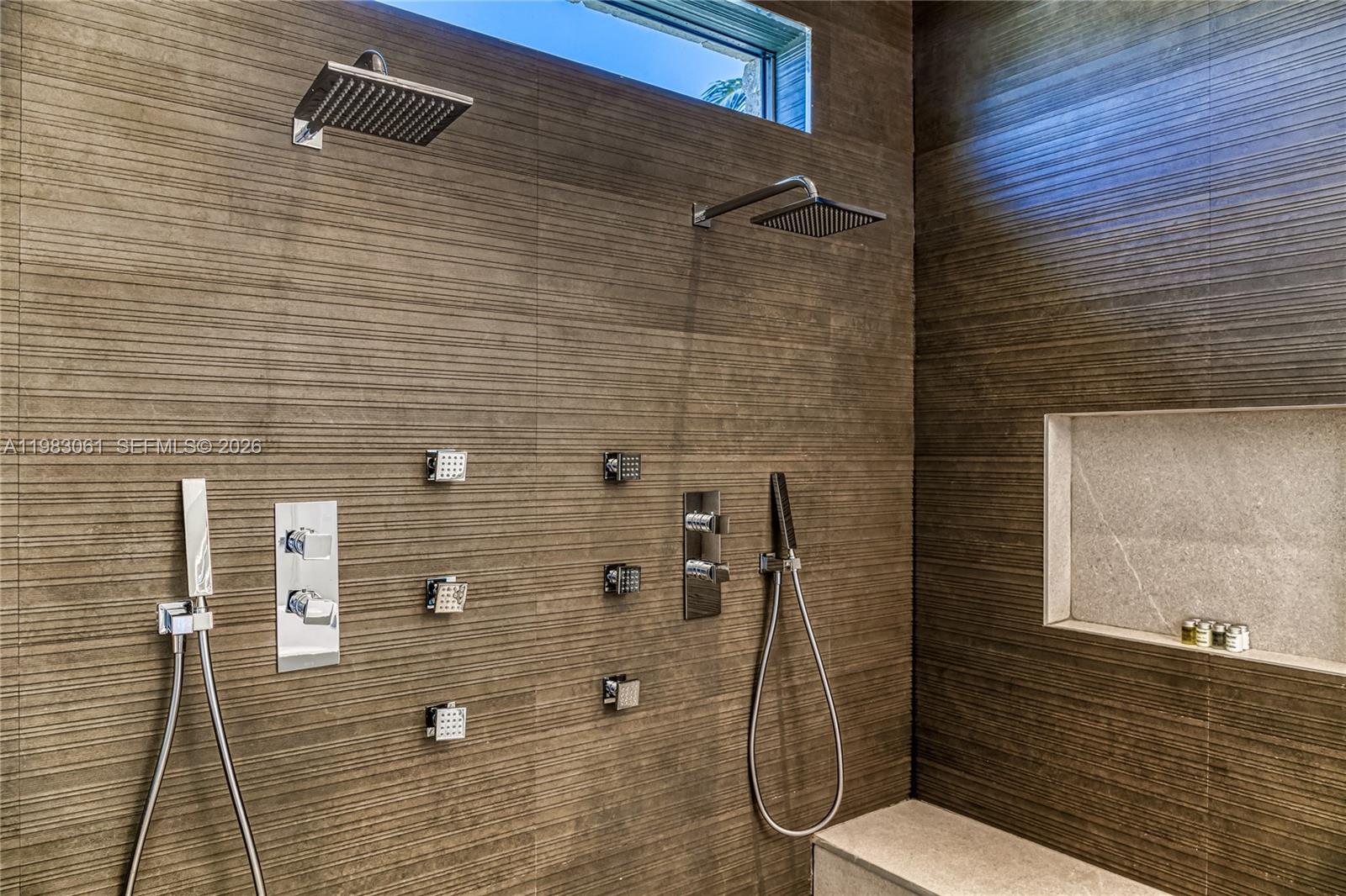 2817 NE 35th St Fort Lauderdale, FL 33306