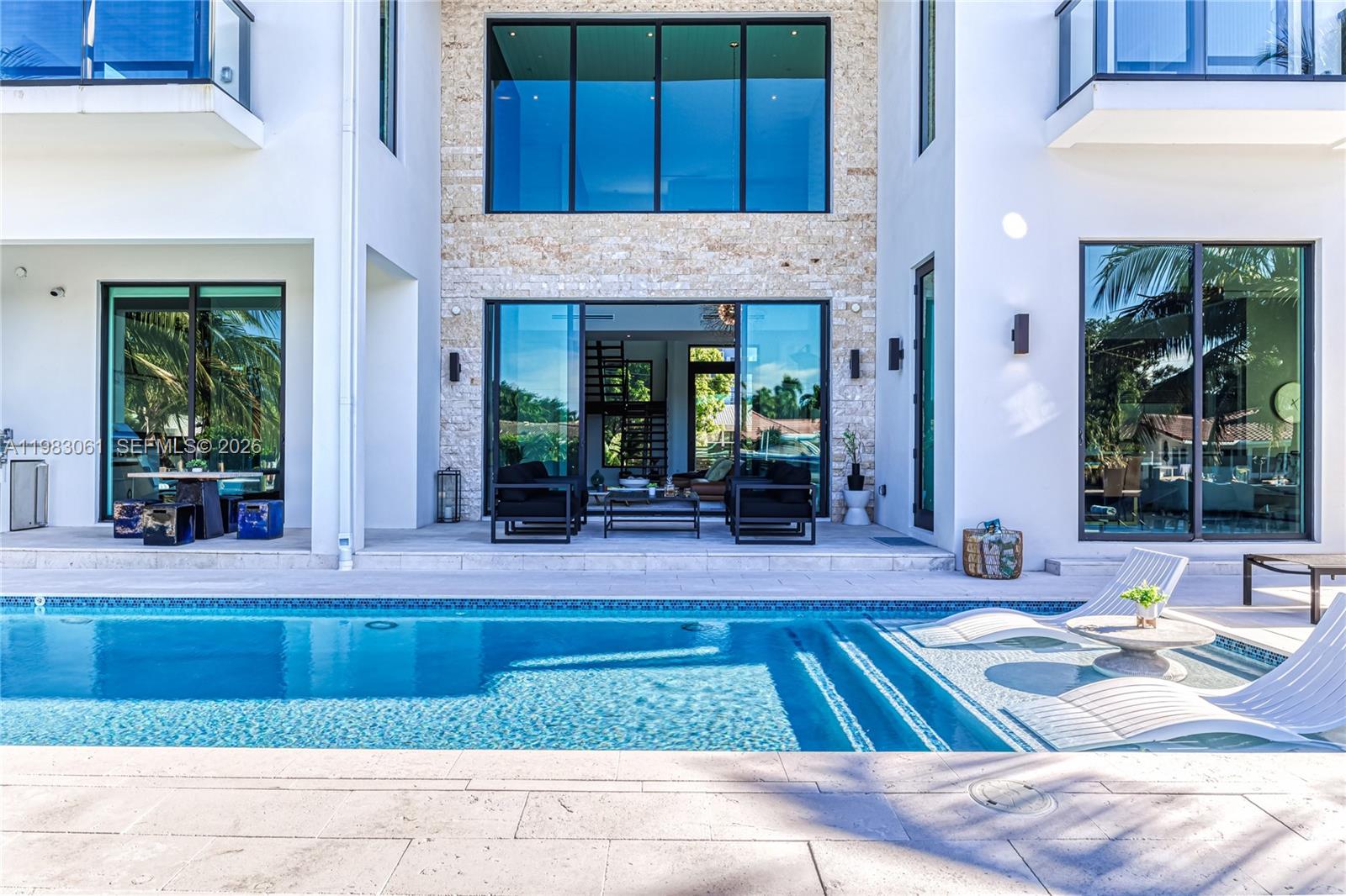 2817 NE 35th St Fort Lauderdale, FL 33306