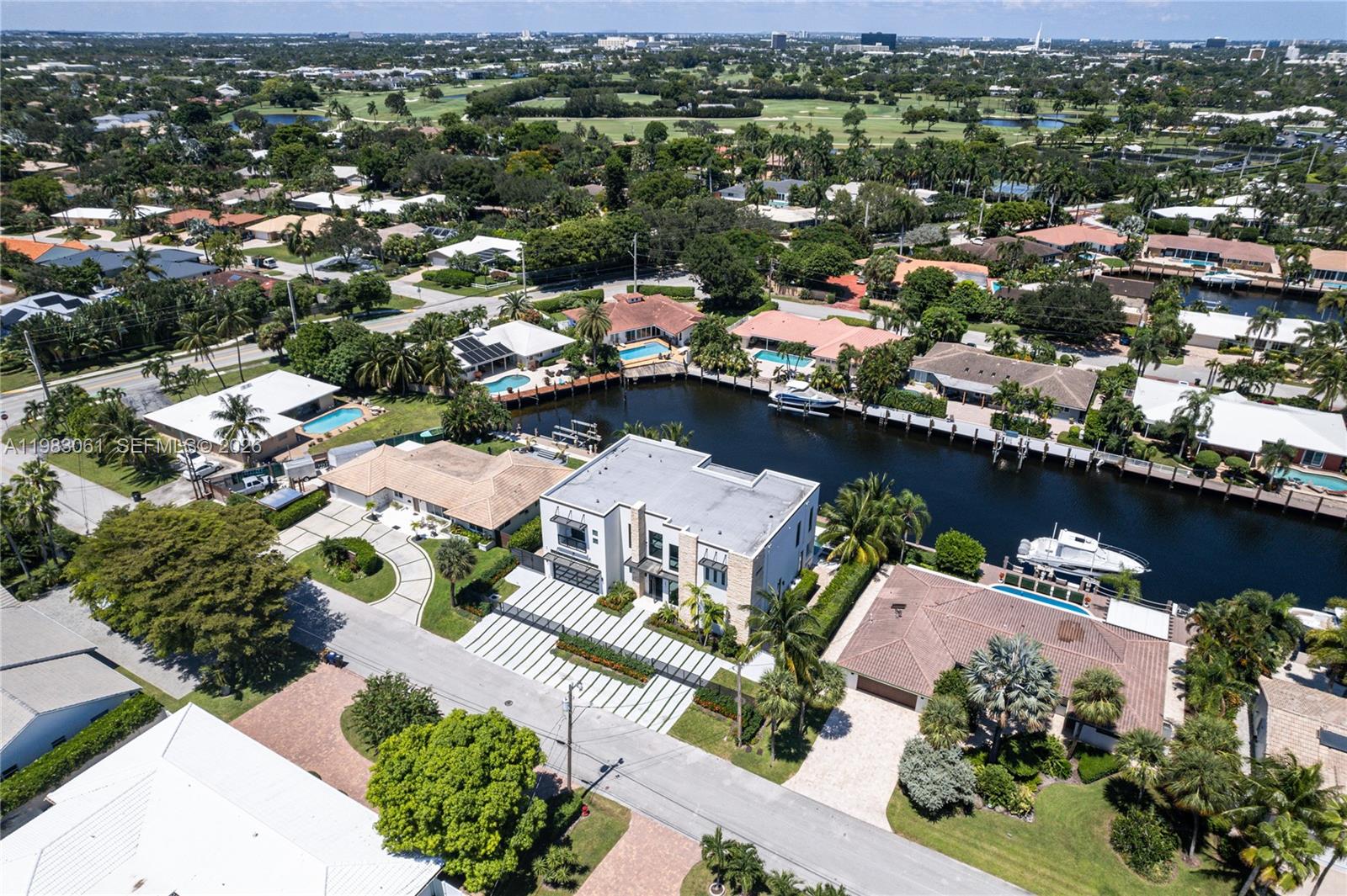 2817 NE 35th St Fort Lauderdale, FL 33306