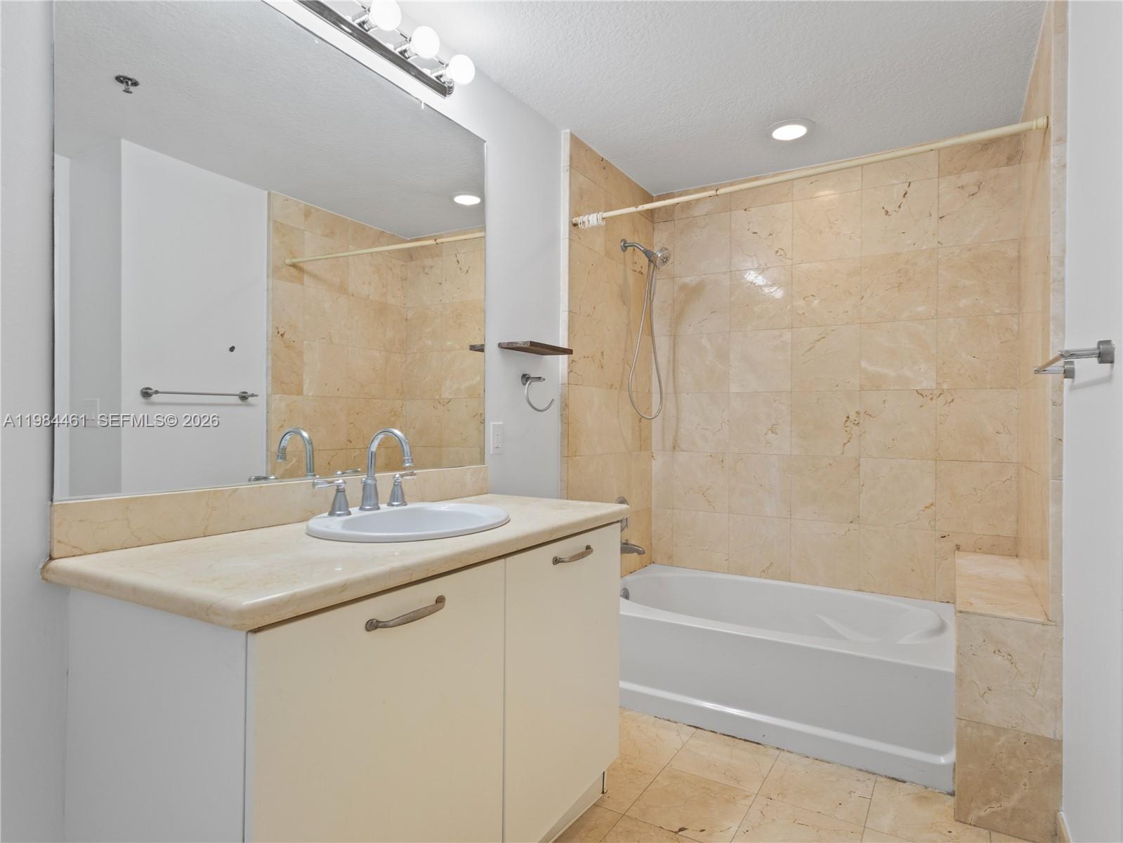 image Bel Aire on the Ocean11