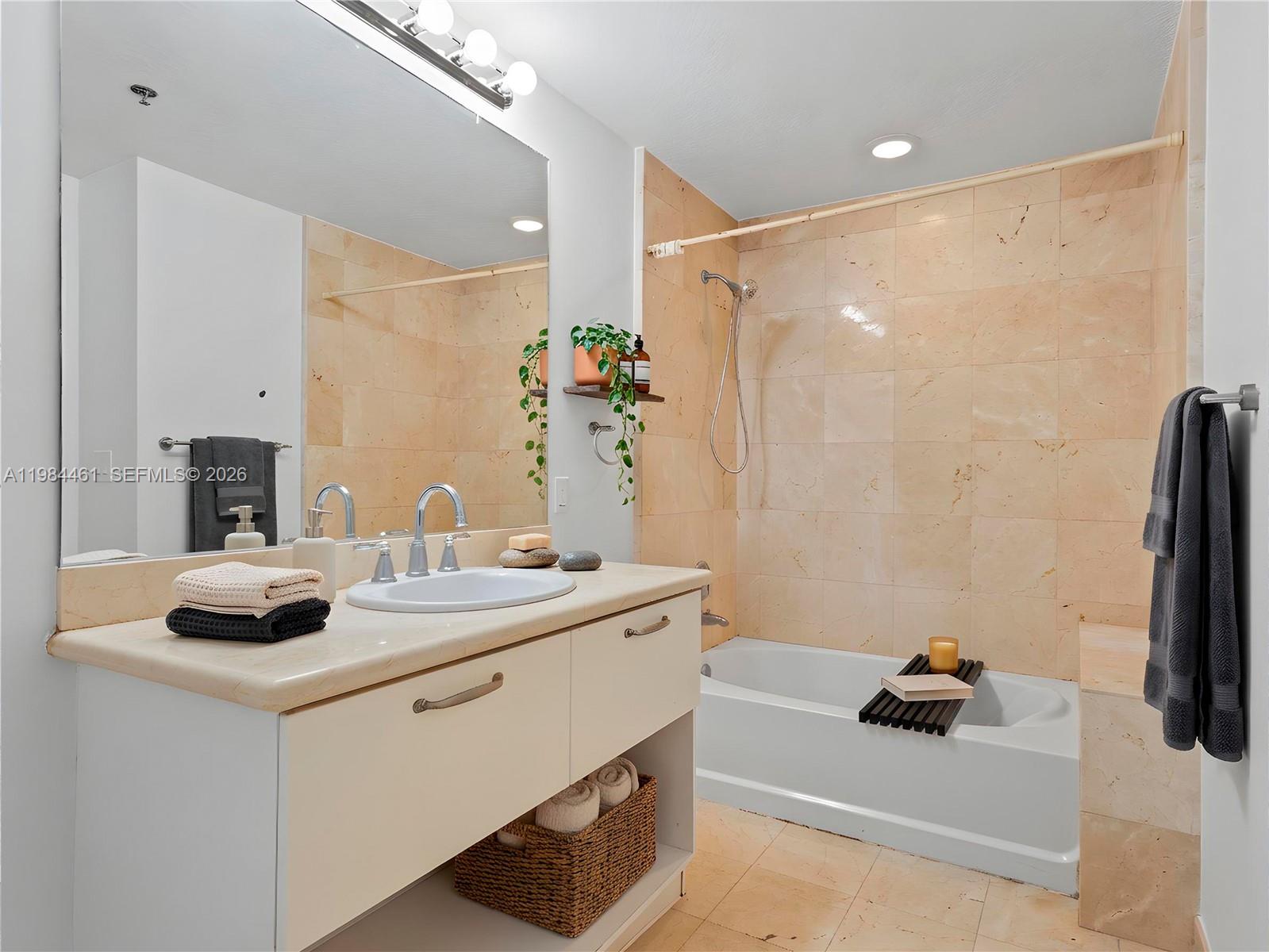 image Bel Aire on the Ocean2