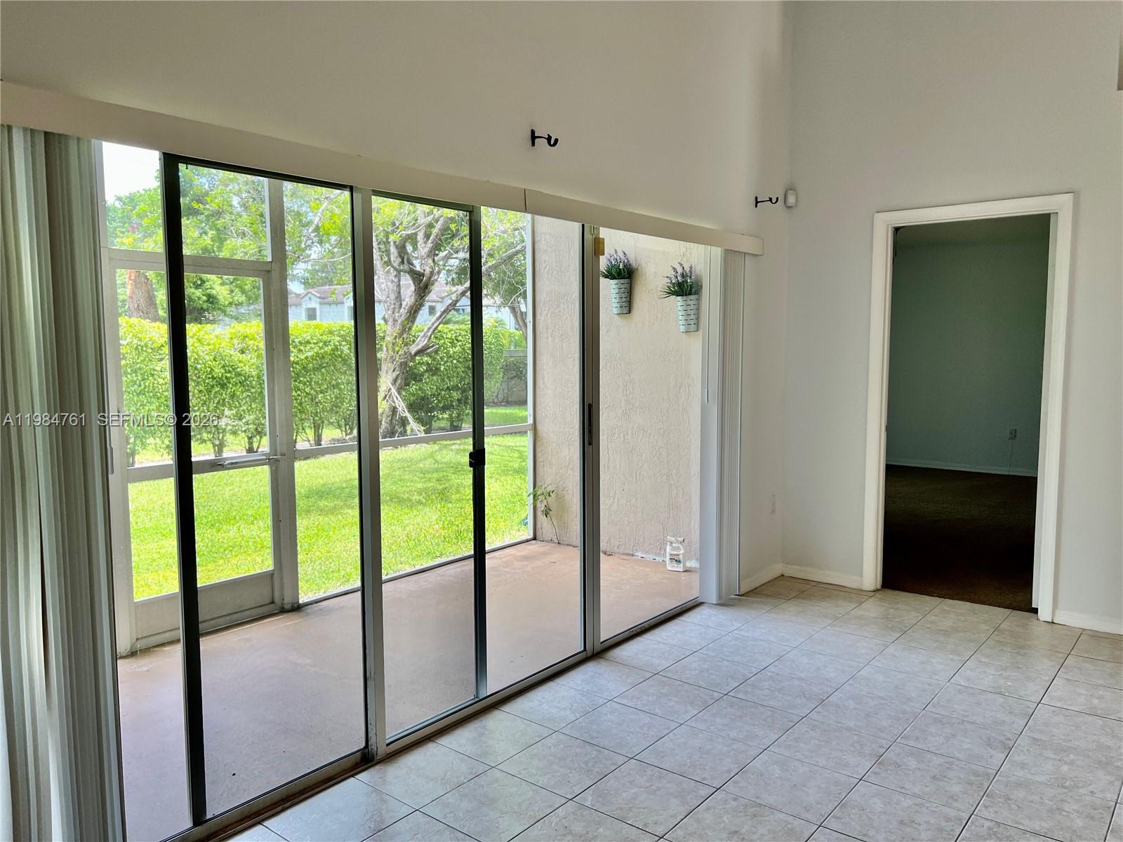 11854 SW 8th St Pembroke Pines, FL 33025