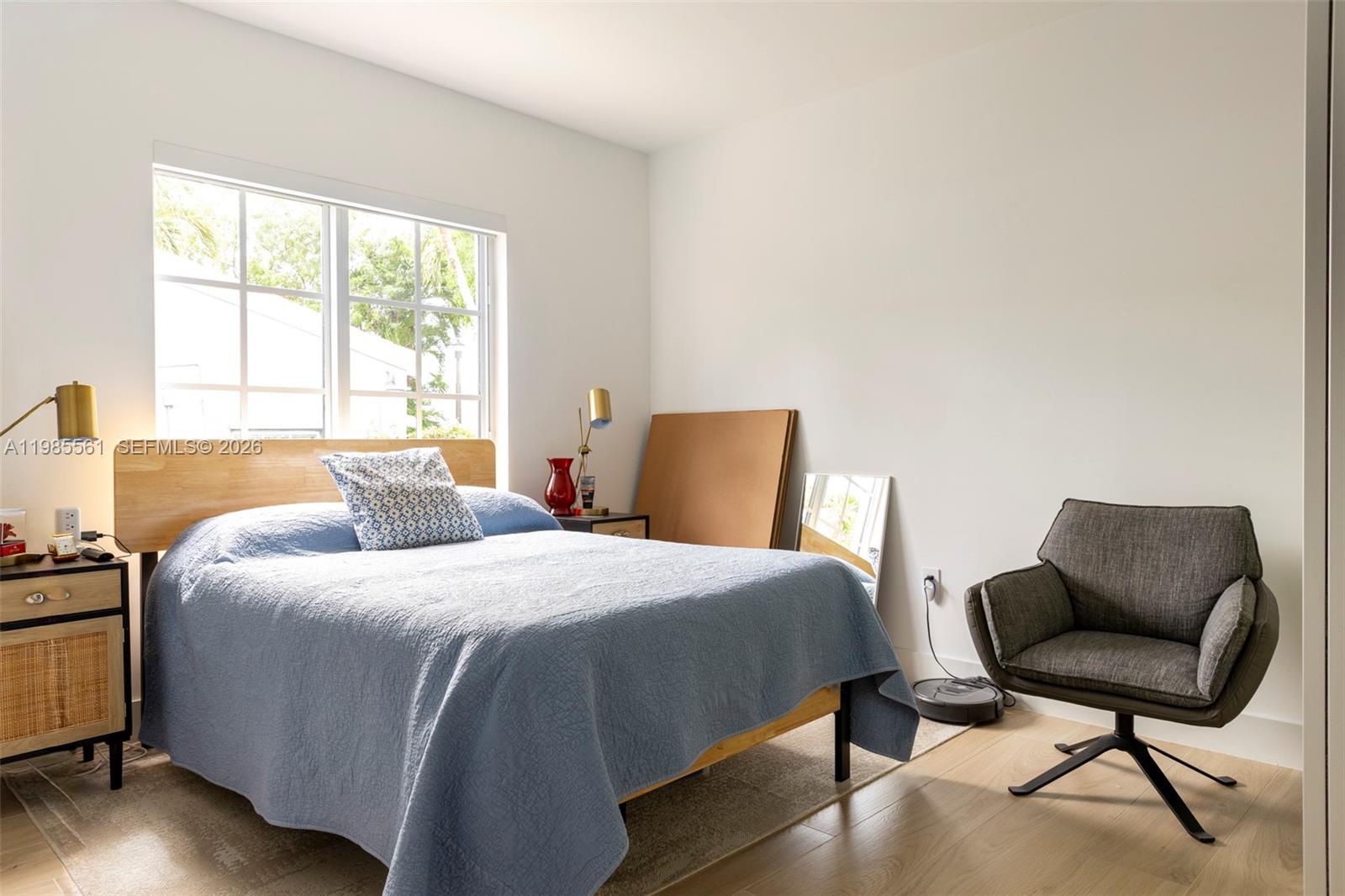 2397 SW 13th St Miami, FL 33145