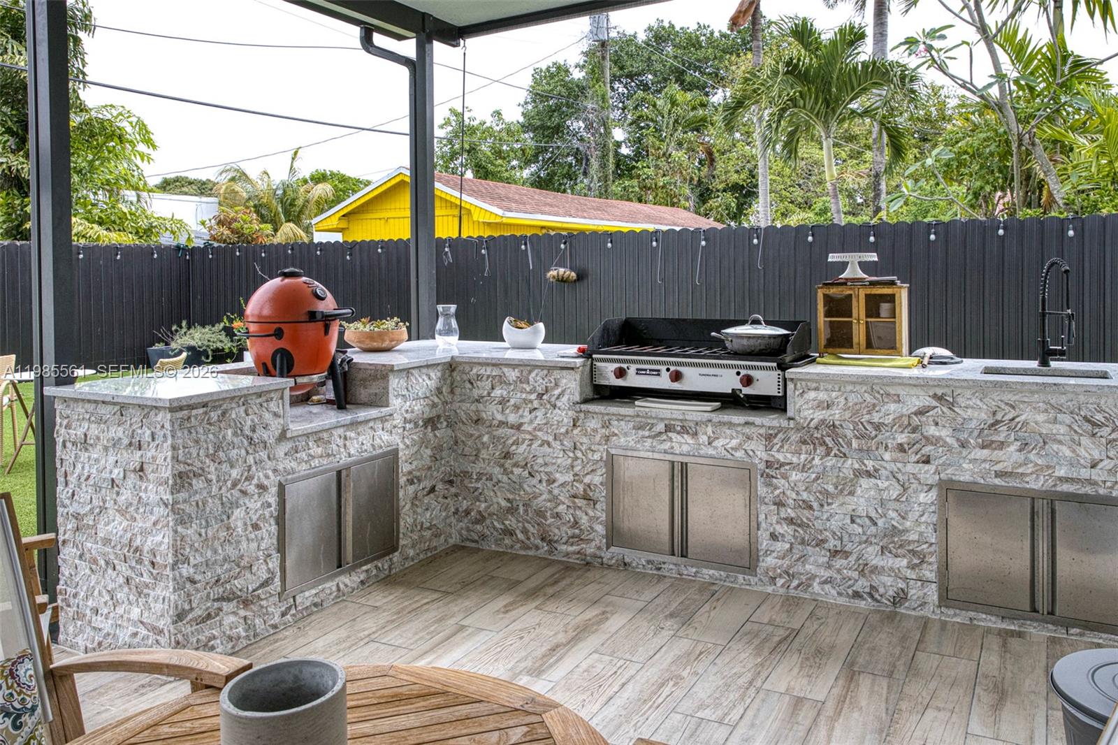 2397 SW 13th St Miami, FL 33145